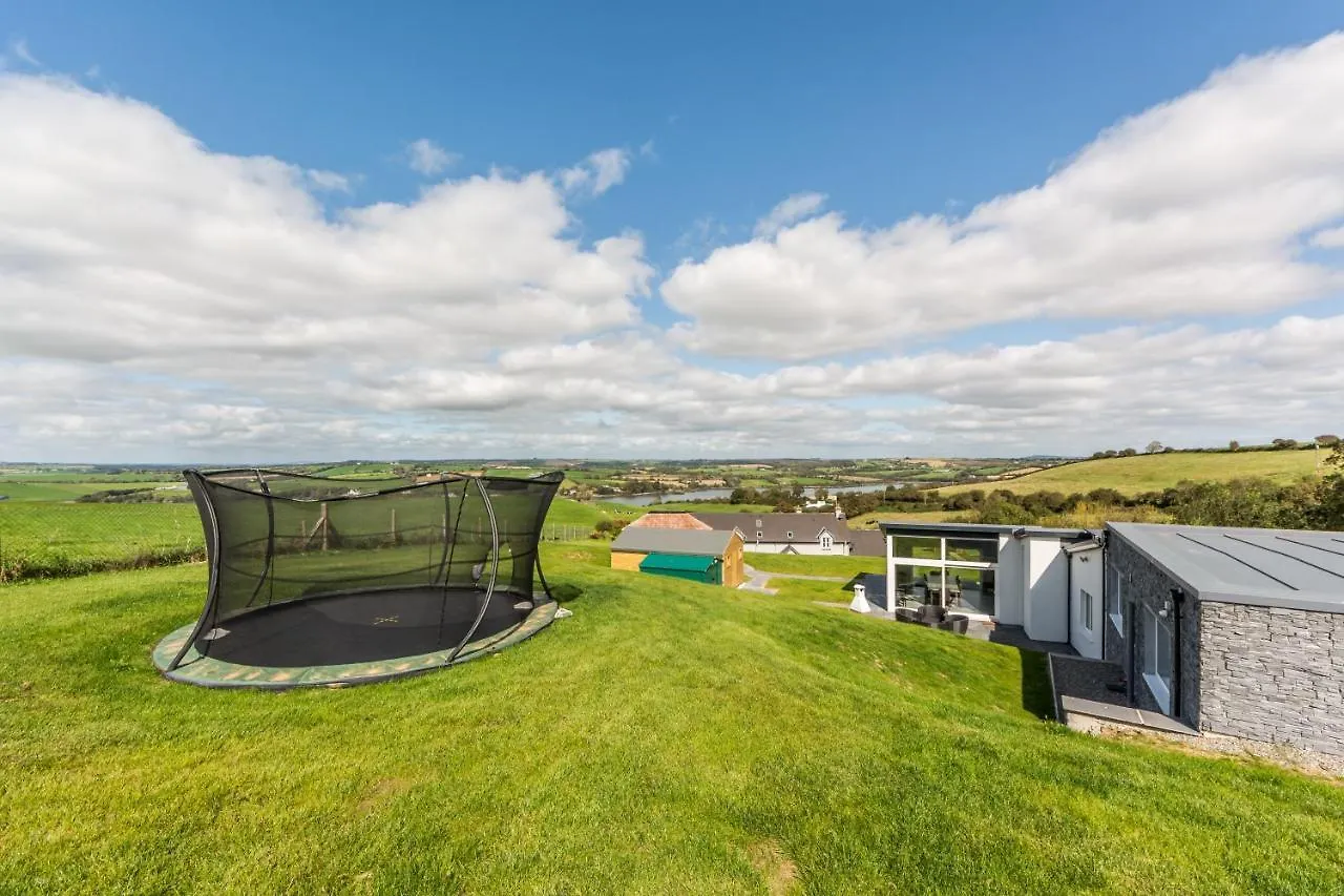 River Views,Kinsale, Hosted By Exquisite Holiday Homes, Sleeps 26 Корк 0*,