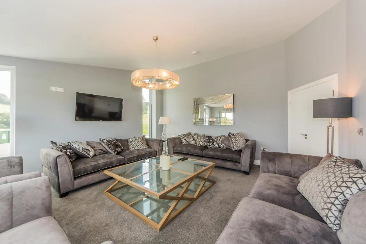 River Views,Kinsale, Hosted By Exquisite Holiday Homes, Sleeps 26 Корк