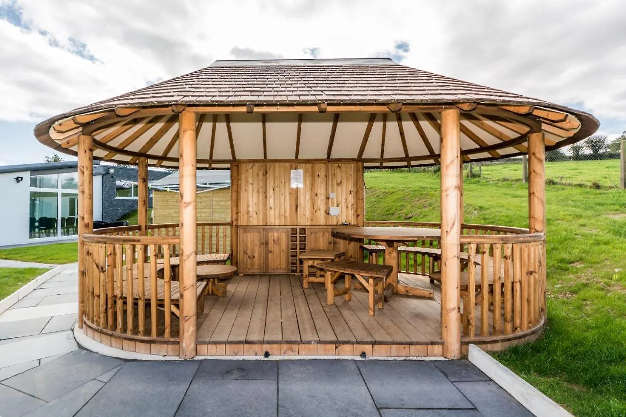 River Views,Kinsale, Hosted By Exquisite Holiday Homes, Sleeps 26 Корк Апартаменты