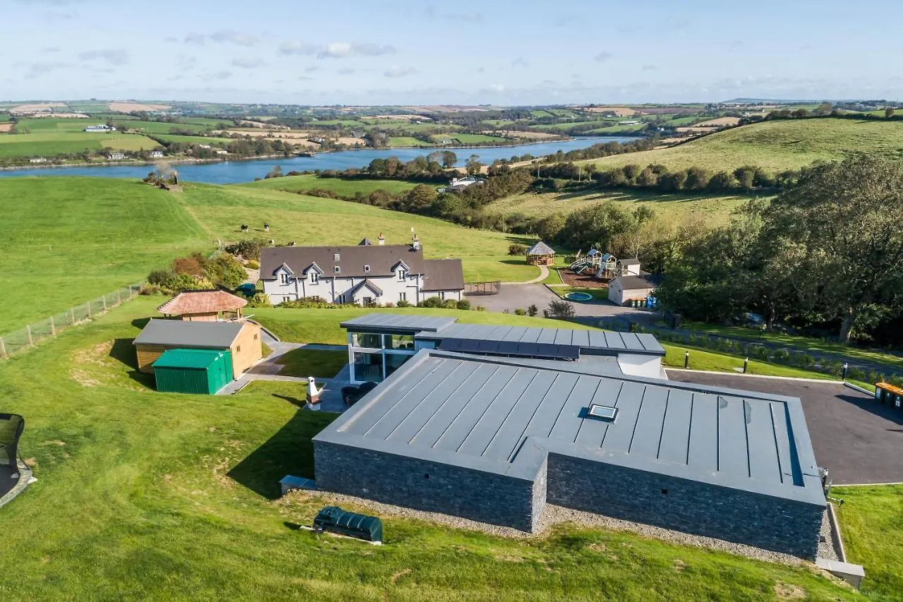 Апартаменты River Views,Kinsale, Hosted By Exquisite Holiday Homes, Sleeps 26 Корк